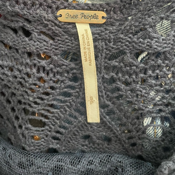 Free People Midnight Blue Wild Flower crochet chiffon dress size small - Picture 7 of 8